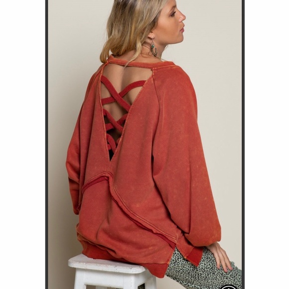 Washed Berry cross back pullover sweater - Picture 2 of 5